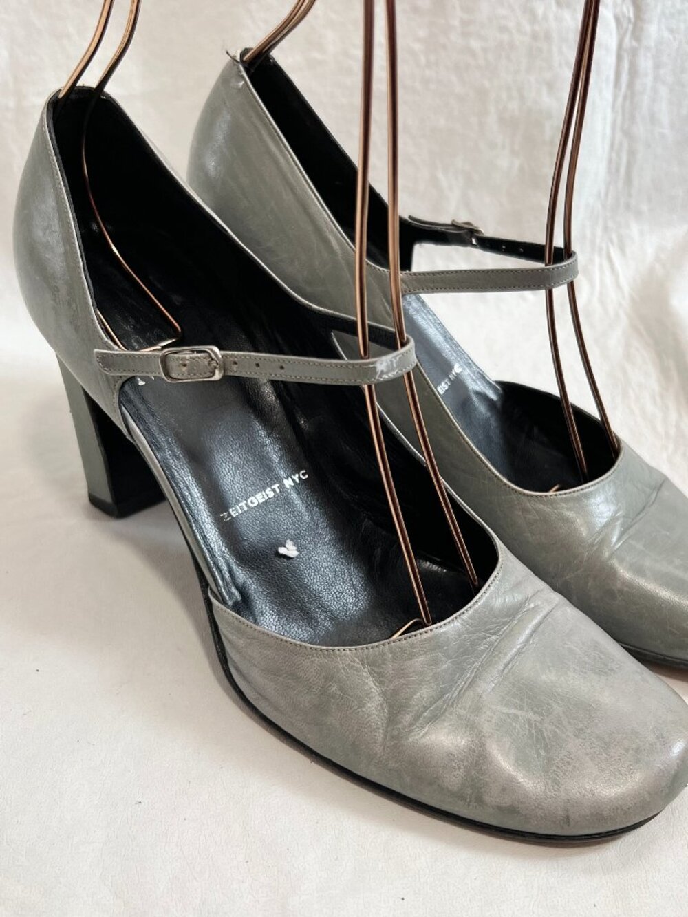 Nancy Nancy mary jane high heels 8.5 gray leather ankle strap y2k 2000s Geist